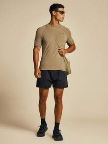 Musero Sport 肌肉修身短袖圓領健身上衣 春夏必備運動健身服 - 軍綠色 - 查看 5