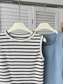 SHEIN 4pcs/2set Tank Top & Celana Pendek, Set Tank Top Tanpa Lengan dan Celana Pendek Kasual Longgar Nyaman Bergaris Leher Bulat untuk Anak Perempuan Remaja, Set Bergaris dan Set Tekstur Rajut Polos, Biru, Anak Perempuan Remaja - MultiWarna - View 3