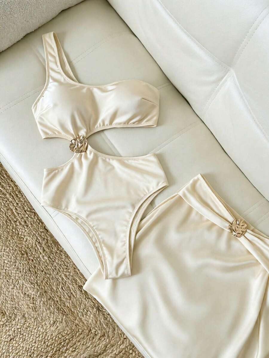 Swim Chiccia Solid Color Fabric, Metal Trim Decor, One-Shoulder Design Elegant Vacation Beach Women's Swimwear Set - White - View 1