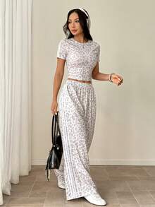SHEIN PETITE Setelan Kasual Musim Panas Motif Leopard: Kaos dan Celana 2 Potong - Light Grey - View 7