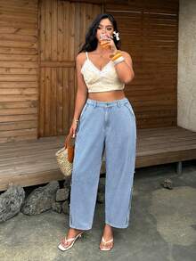 Rivivi Plus Size All-Season Button-Front Multi-Pocket Outdoor Denim Jeans - Light Wash - View 3
