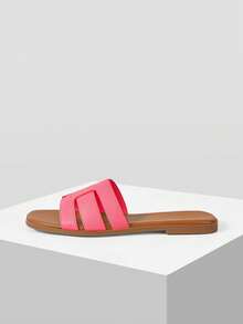 MOTF PREMIUM WOMEN'S COMFORTABLE SIMPLE VERSATILE FLAT SANDALS - Baby Pink - View 3