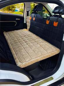 1-Piece Non-Slip Car Dog Mat, Heavy-Duty Pet Seat Mat With Rear Extension, Chew-Resistant And Wear-Resistant Floor Mat, Easy-To-Clean Car Seat Protector, Suitable For SUVs, Sedans, And Trucks - Compatible With All Dog Breeds And Sizes - Multicolor - View 12