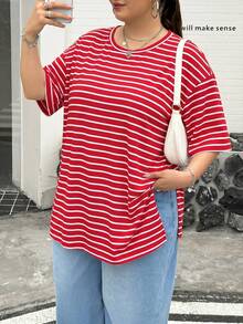 SHEIN CURVE+ 大尺碼女款春夏時尚休閒寬鬆舒適日常百搭黑白條紋短袖大尺碼T恤，夏季穿搭，大尺碼上衣，極簡風格 - 紅色 - 查看 6
