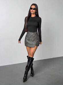 SHEIN PETITE 美式復古PU皮革女款裙，小眾風格設計，高腰顯瘦A字迷你裙，適合嬌小辣妹，秋冬款 - 灰色 - 查看 1