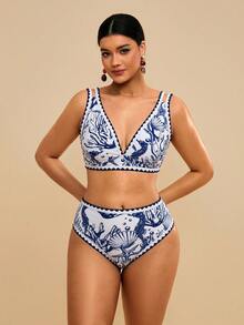 Travachic Plus Size Women Fuchsia Floral Print Swimsuit Set - Blue and White - View 6