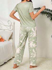 SHEIN 女款休閒花卉印花睡衣套裝 - 綠色 - 查看 2