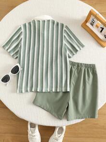 SHEIN Kids Young Boy Striped Colorblock Single-Breasted Short Sleeve Shirt And Solid Color Shorts Set - Multicolor - View 2