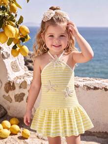 SHEIN Playful Pals 女嬰 YK2 夏季韓系新款時尚甜美洋裝，細肩帶露背彩虹條紋可愛度假套裝 - 黃色 - 查看 3