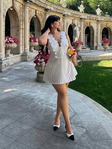 Lyrianda Plus Size Women's V-Neck Black Polka Dot Sleeveless Dress, Lace Patchwork A-Line Mini Dress, Black Dress, French Vintage Summer Tropical Vacation Style, Polka Dot Dress, Sister Gathering Dress, Back To School Dress, Suitable For All Seasons - Multicolor - View 7