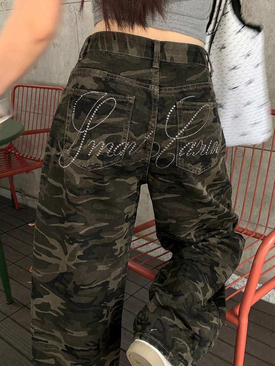 Women's Camouflage Loose Straight Leg Pants Rhinestone Letter Design Street Casual Jeans Fall
