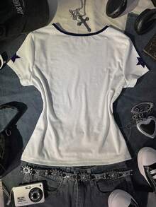 IslaSuriya 女款復古做舊海軍藍 #90 號球衣 T-shirt，修身 V 領短袖運動上衣 - 彩色 - 查看 2