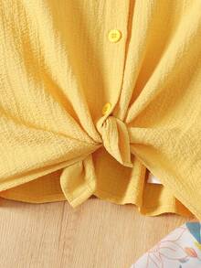 Conjunto de 2 piezas para niña KidsTween: camisa casual de vacaciones con nudo, chaqueta abierta con botones delanteros y vestido de tirantes finos con estampado floral menudo, amarillo - Amarillo - Ver 5