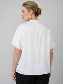 MOTF PREMIUM BLUS ELEGAN SATIN POLOS UKURAN BESAR UNTUK WANITA DENGAN LEHER COWL DAN UKURAN BESAR - Putih - View 11