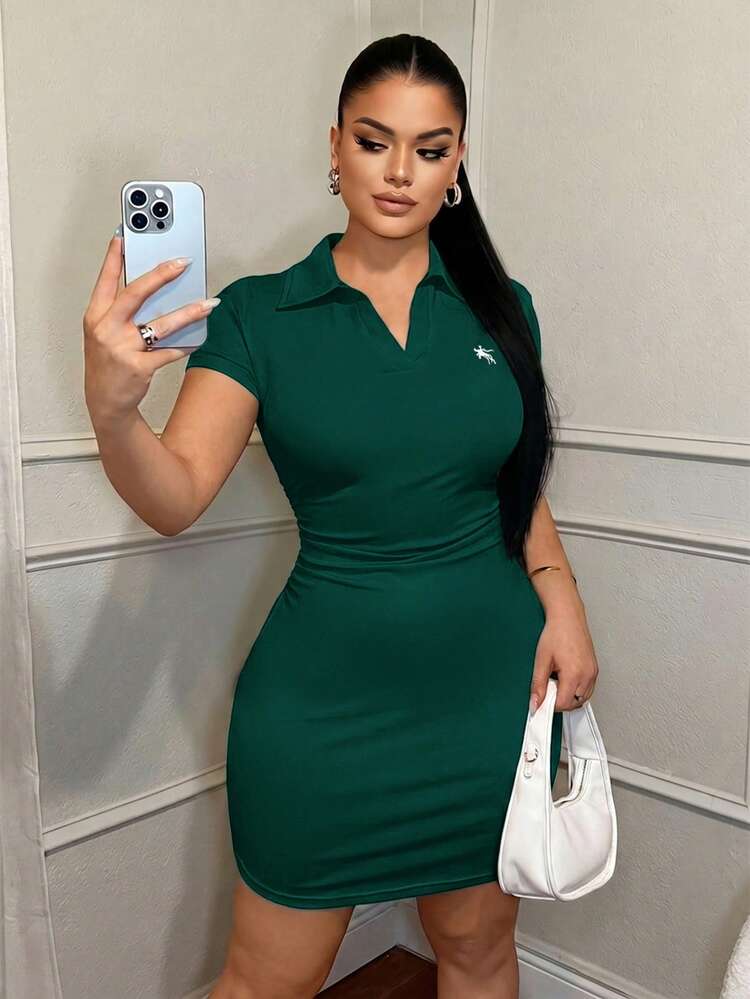 SHEIN SXY فستان عمل كاجوال بسيط بياقة لابيل مطرز - أخضر داكن - مشاهدة 4