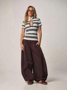 MISSGUIDED Top de punto acanalado de manga corta con cuello alto falso, abertura de ojo de cerradura y detalle de botón de perla a rayas - Crema - Ver 4