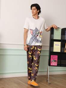 Chillnights TOM & JERRY X SHEIN 男士卡通印花圓領短袖上衣與長褲居家休閒套裝 - 彩色 - 查看 5