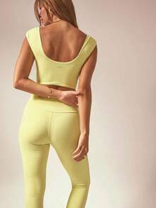 Aralina Women's Solid Color Cropped Tank Top & Leggings Sports Set - Yellow - View 2