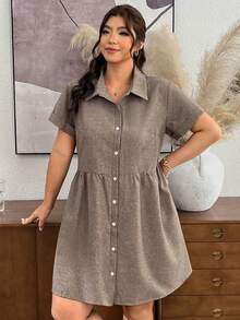 Lounesse Vestido Casual Macio e Elegante de Cor Sólida com Abotoamento Único e Pregas para Mulheres Plus Size, Uso Diário, Volta às Aulas, Marrom, Saída, Jantar, Escritório, Clube, Verão - Multicolorido - Visão 6
