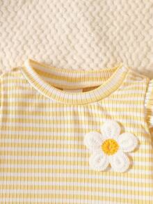 SHEIN Newborn Girl's Yellow And White Floral Embroidered Knit Long-Sleeve Top And Pants Two Pieces Set - Yellow - View 6