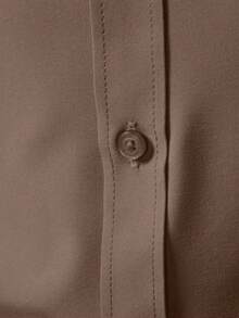 Manfinity Mode Men's Solid Color Single-Breasted Casual Long Sleeve Shirt (Non-Positioned) - Chocolate Brown - View 6