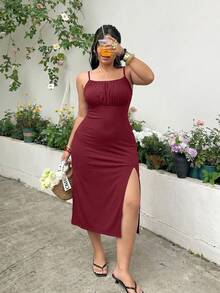 SHEIN EZwear 酒紅色休閒大尺碼百褶細肩帶女款洋裝 - 酒紅色 - 查看 8