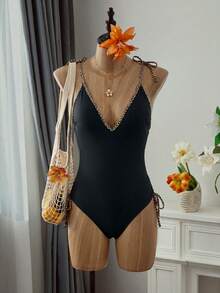 Swim Mod 女款一件式純色修身性感豹紋飾邊綁肩比基尼泳衣，黑色，適合海灘度假、休閒優雅、情人節派對 - 彩色 - 查看 3