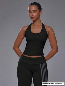 Musera Sport توب رياضي بياقة حلقية من الأمام بقصة ضيقة وملمس ناعم، توب علوي فقط - الأسود - مشاهدة 1