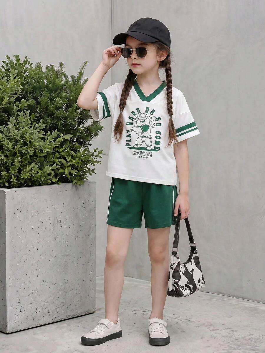 Casuvi Kids 青少年女孩V領綠色與白色條紋T恤與休閒短褲2件套,復古泰迪熊圖案,夏季返校寬鬆套裝 - 白色 - 查看 1