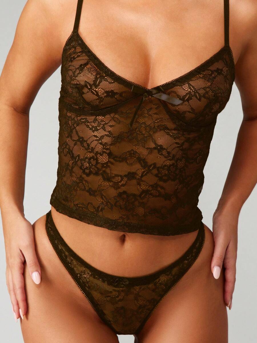 MISSGUIDED Set Bra dan Celana Dalam Renda Bunga dengan Tali Bahu yang Dapat Diatur, Detail Pita Satin, dan Thong Transparan - Coklat - View 1