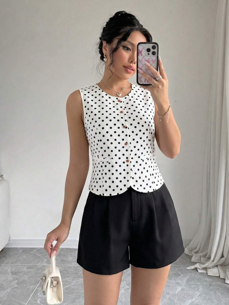 SHEIN XT26211 青少年 2件組夏季老錢風背心 & 休閒短褲套裝,舒適度假穿搭,適合日常通勤與假日穿著 - 黑與白 - 查看 1