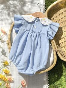 Vintaside Kids 女嬰淺藍色連身褲 可愛花卉刺繡領口 甜美簡約夏季風格 舒適版型 適合家庭穿搭休閒出遊套裝 - 藍色 - 查看 2