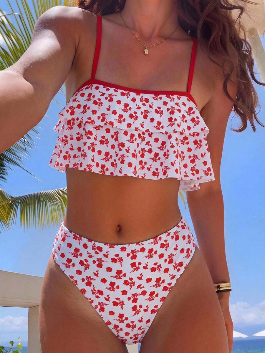 Swim Mod Set Baju Renang Tankini Wanita Motif Bunga dengan Hiasan Ruffle di Bagian Bawah - Red and White - View 1