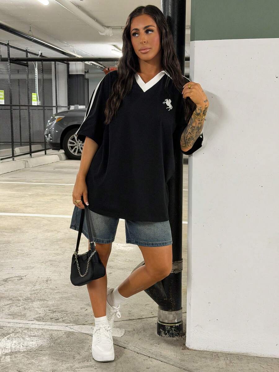 SAYEHFBABY 女款對比色刺繡針織 Polo 衫,夏季休閒上衣 - 黑與白 - 查看 1