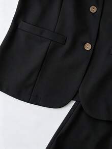 SHEIN Franclia 新款女式時尚休閒純色細肩帶無袖開襟上衣與短褲套裝，女式春夏套裝，適合日常工作、外出、度假、旅行，春夏時尚通勤套裝，女式春夏兩件套，女式短褲，女式春夏套裝 - 黑色 - 查看 4