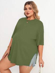 Plussiva Top de maternidad talla grande unicolor cuello redondo manga corta con bajo dividido - Verde - Ver 8
