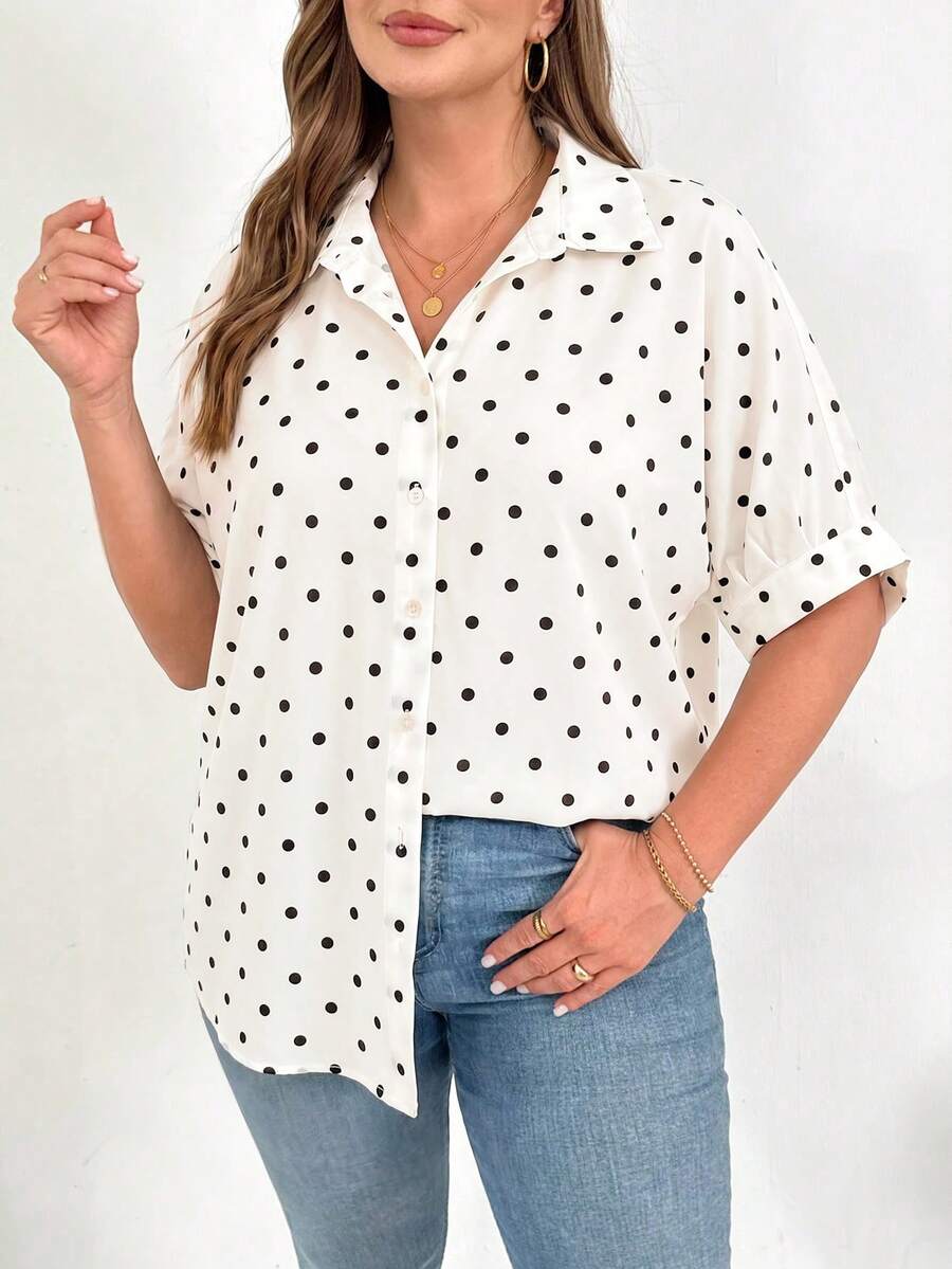 SHEIN Essnce 大尺碼女款春夏時尚休閒寬鬆舒適日常基本百搭顯瘦杏色波點鈕扣短袖襯衫，上班上衣，外出波點女襯衫，極簡風