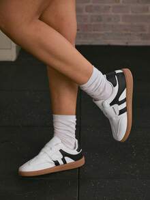 DareSee New Women's Plus Size 36-41 Casual Sports Fashion Lightweight Student Running Sneakers Back To School - View 1
