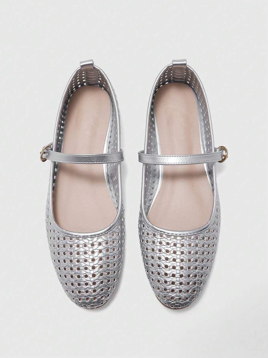 CUCCOO BIZCHIC Women's Shoes Silver Woven Hollow One-Buckle Mary Jane Flats - Silver - View 1