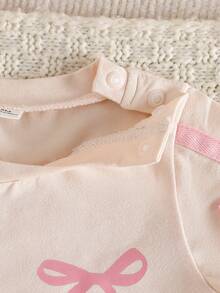 SHEIN Newborn Baby Girl Pink Black Fashion Set Short Sleeve Top With 3D Bow Cute Outfit For 0-9 M Babies - Beige - View 6