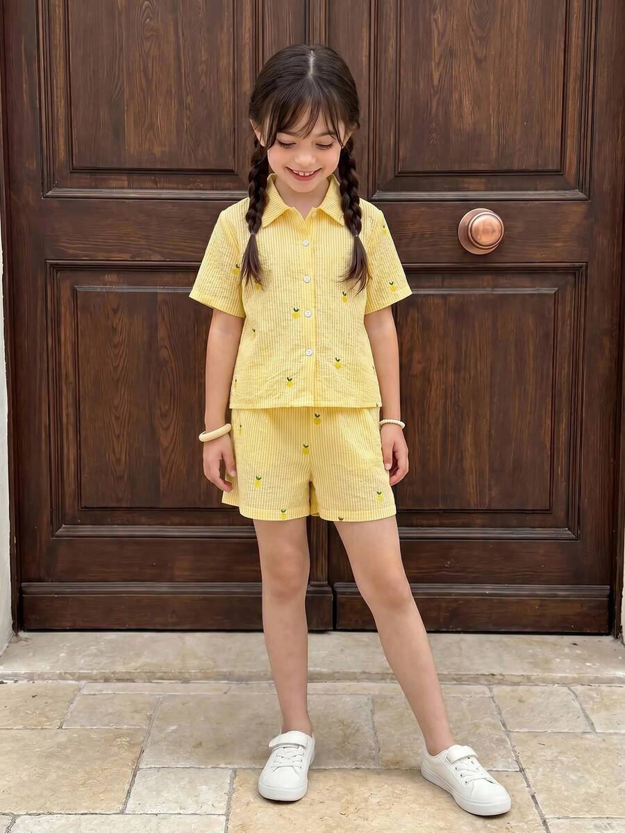 Casuvi Kids 女童柠檬条纹数码印花套装(2件套),短袖衬衫和短裤,适合通勤和日常穿着 - 黃色 - 查看 1