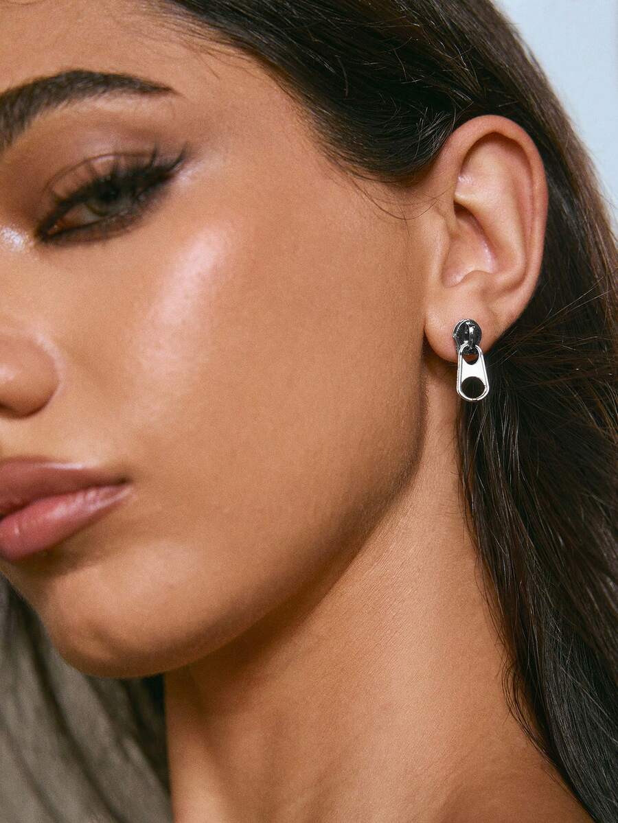 DareSee Zipper Decor Earrings Halloween - Silver - View 1