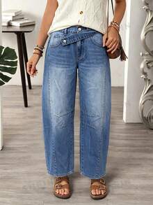 EMERY ROSE Celana Jeans Denim Kasual Serbaguna Wanita dengan Saku dan Liontin - Light Wash - View 4