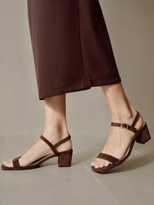 1 Pair New Brown Suede Square Toe Party Chunky Heel Sandals, Summer Buckle Open Toe Versatile Sexy Slim Strap Retro Mid-Heel Commuting Women Shoes - Brown - View 5