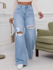 EMERY ROSE Plus Size Women's Casual Pocket Straight Leg Denim Jeans - Light Wash - View 1