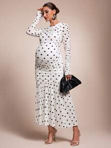 MaterniChic Vestido de maternidad elegante ajustado con estampado de lunares, manga larga y fruncido - Blanco y Negro - Ver 8