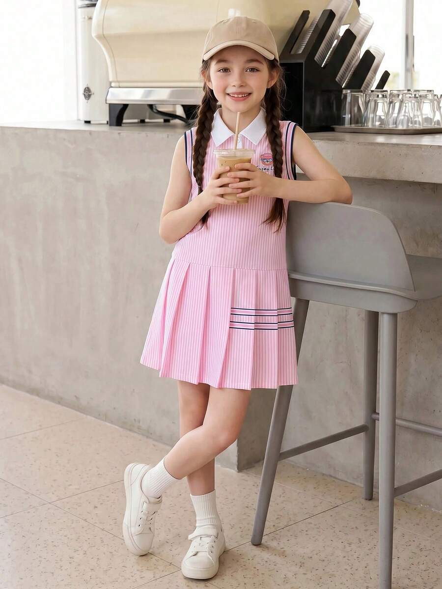 SHEIN Casuvi Kids 少女条纹polo领连衣裙,可爱小熊刺绣,休闲无袖夏季连衣裙,适合上学、户外活动、旅行和日常穿着。 - 粉色 - 查看 1