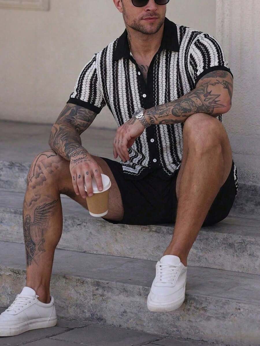 Manfinity Homme 男士大尺碼網格拼接條紋短袖襯衫與短褲套裝 - 黑與白 - 查看 1