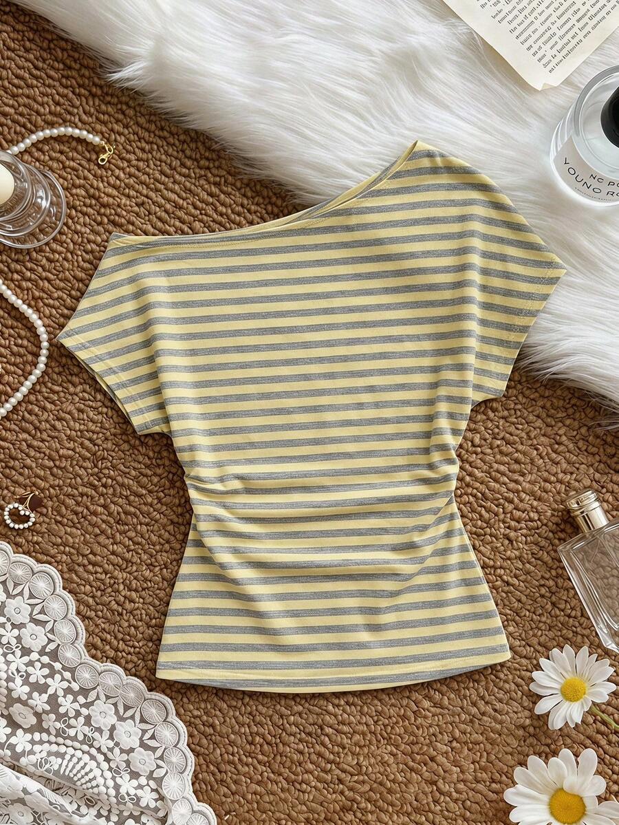 SHEIN MOD Camiseta casual versátil de primavera/verano con rayas, hombro asimétrico y fruncido - Multicolor - Ver 1