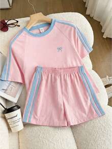 SHEIN 少女 T-shirt 套裝，運動風，粉色與深綠色拼接短袖 T-shirt 與短褲套裝，夏季寬鬆修身設計，輕量面料，適合日常穿著、休閒運動或搭配穿搭 - 粉色 - 查看 3